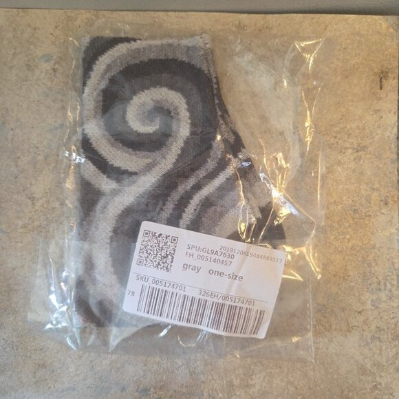 Fingerless Gloves Gray Black Swirl One Size NEW in Package - Picture 6 of 6